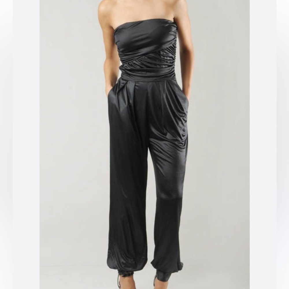 Elizabeth and James Estelle Strapless Ruched Harem Jumpsuit Black Size 2